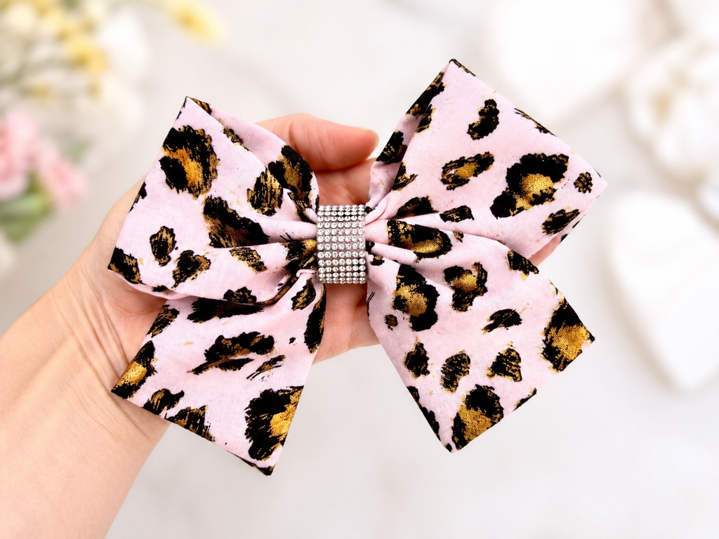 Gilded Leopard Bow